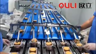 Automatic Cake Tray Loading and Packaging